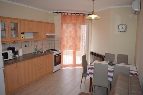Apartment Punat 16307b