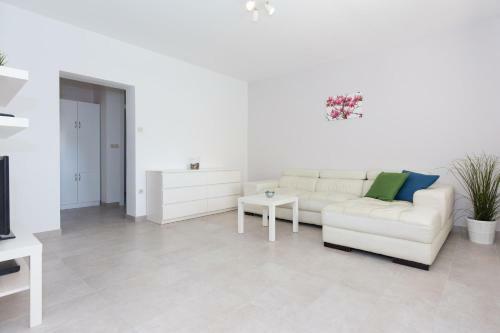 Apartamentos One4all - Delux