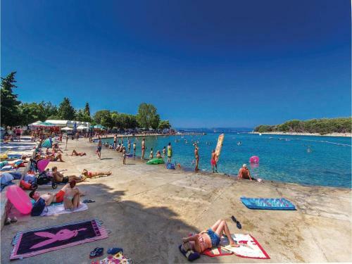 One-bedroom Holiday Home In Punat