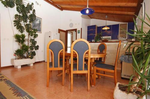 Apartments By The Sea Kneza (korcula) - 9171