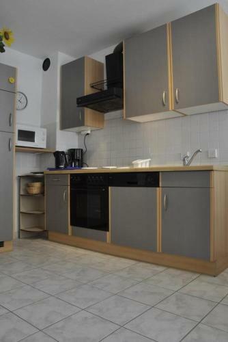 Apartments With A Parking Space Kampor (rab) - 11878
