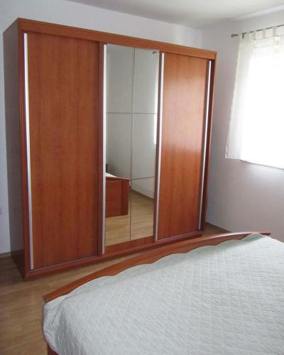Apartment Banjol 11082a