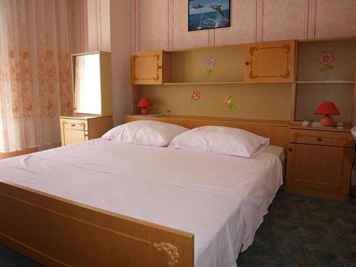 Apartments With A Parking Space Lopar (rab) - 16389