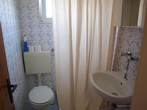 Apartments With A Parking Space Lopar (rab) - 16389