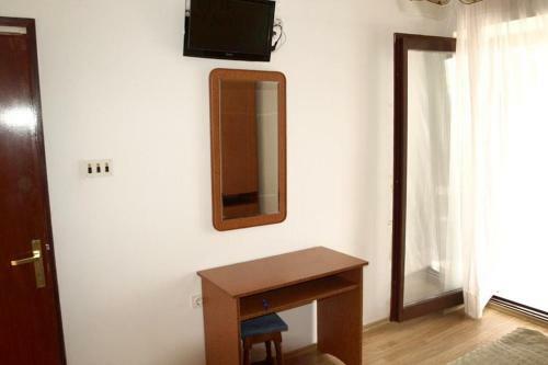 Apartments By The Sea Kampor (rab) - 5037
