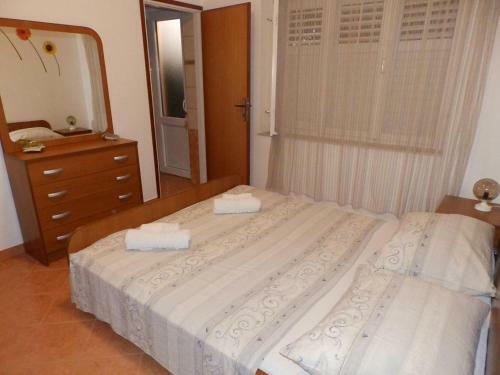 Apartment Kampor 12273c
