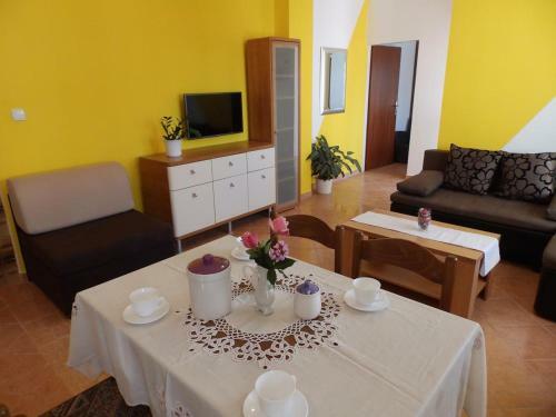 Apartment Kampor 12273c