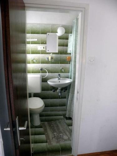 Apartments With A Parking Space Barbat (rab) - 14431