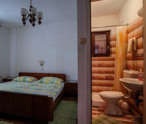 Apartments With A Parking Space Barbat (rab) - 14431