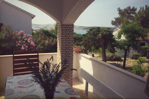 Apartments With A Parking Space Barbat (rab) - 12871