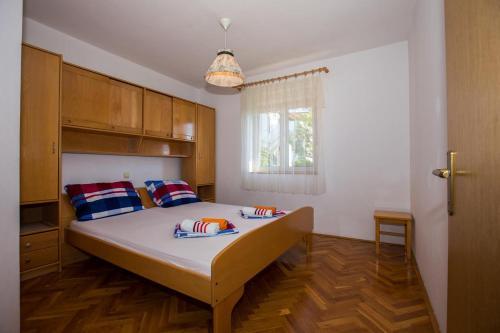 Apartment Barbat 16245b