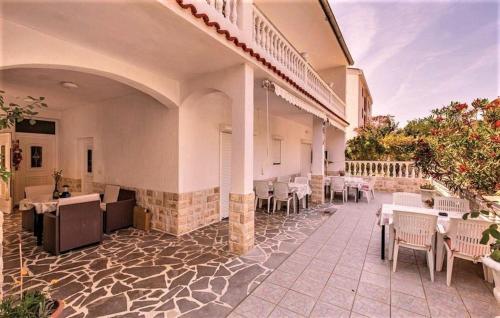 Apartments Palit (4386)
