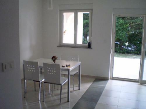 Apartment Banjol 12838a