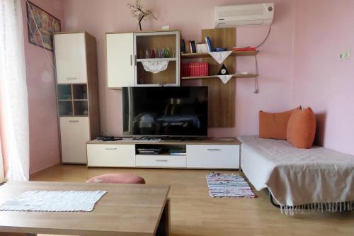 Apartments With A Parking Space Barbat (rab) - 4988