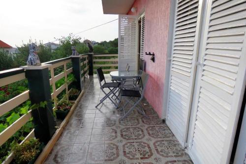 Apartments With A Parking Space Barbat (rab) - 4988