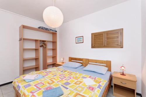 Apartments With A Parking Space Supetarska Draga - Gonar (rab) - 4987
