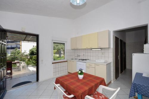 Apartments With A Parking Space Supetarska Draga - Gonar (rab) - 4987