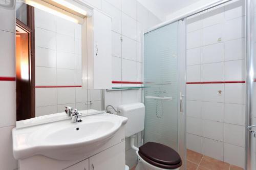 Apartments With A Parking Space Supetarska Draga - Gonar (rab) - 4987