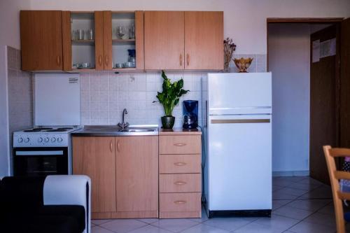 Apartments With A Parking Space Barbat (rab) - 14390