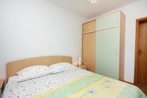 Apartment Barbat 5002a