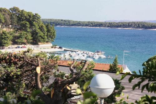 Hostal Rooms By The Sea Banjol (rab) - 5077