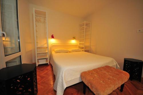 Hostal Rooms By The Sea Banjol (rab) - 5077