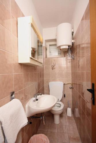 Hostal Rooms By The Sea Banjol (rab) - 5077