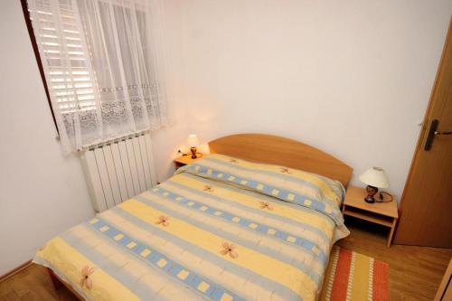 Apartments With A Parking Space Rabac (labin) - 7660