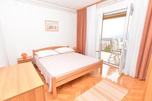 Apartments Creska 629