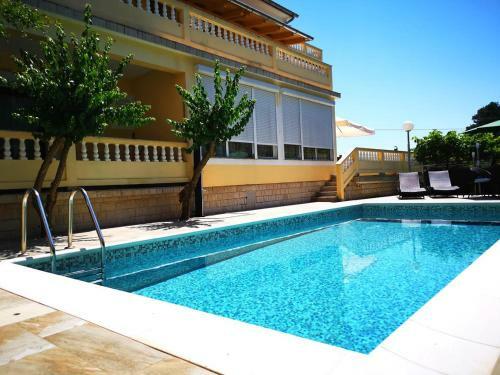 Apartment Banjol 11382d