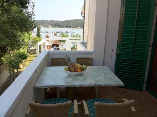 Apartments And Rooms With A Swimming Pool Kampor (rab) - 12773