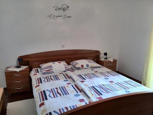 Apartments And Rooms With A Swimming Pool Kampor (rab) - 12773