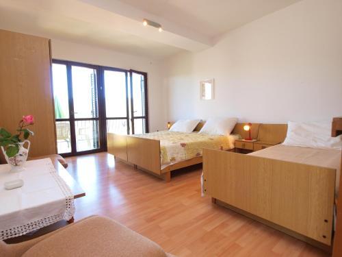 Apartments Katica 1078