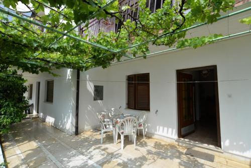 Apartment Near The Sea 650