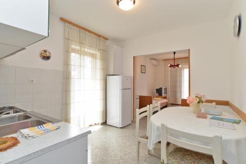 Apartments Rabac 828