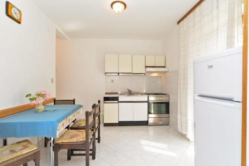 Apartments Rabac 828