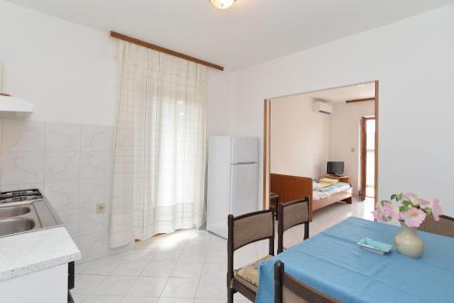 Apartments Rabac 828