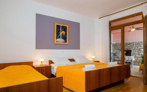 Apartment In Rabac 16743