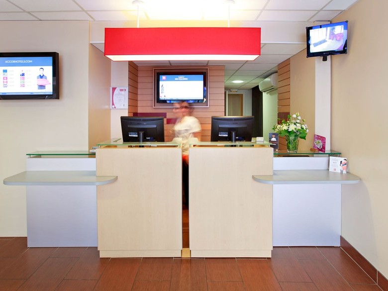 Hotel Ibis Grands Boulevards Opera 9th