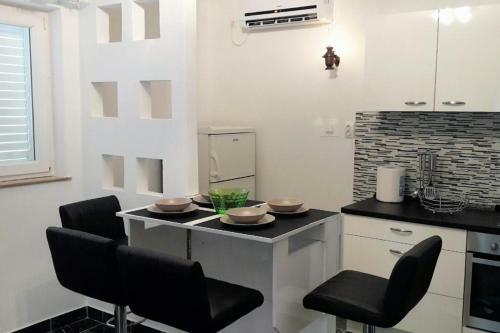 Apartment Kneza 9130c
