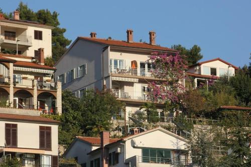 Rabac Apartment Sleeps 2 Air Con Wifi
