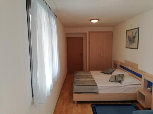 Apartments With A Parking Space Rabac (labin) - 13151