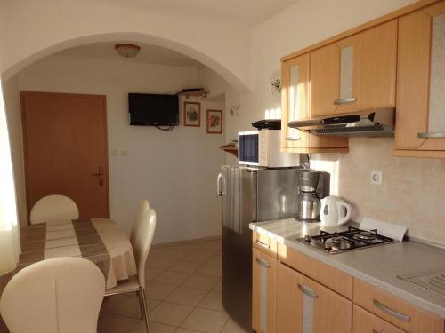 Apartments With A Parking Space Rabac (labin) - 13151