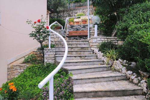 Apartments With A Parking Space Rabac (labin) - 11325