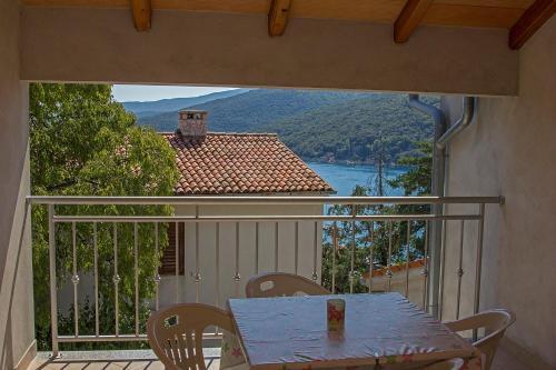 Apartment In Rabac 16821