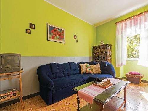 Two-bedroom Holiday Home In Rakalj