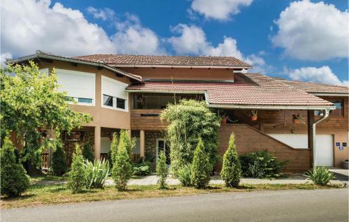 One-bedroom Apartment In Rakovica
