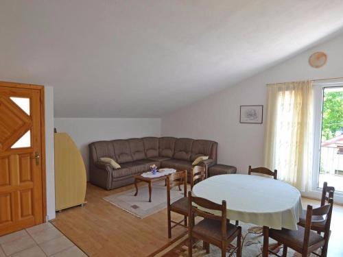 Apartments With A Parking Space Rakovica (karlovac) - 15514