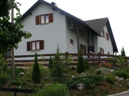 Hostal Pansion Danica