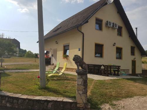 Hostal House Jure